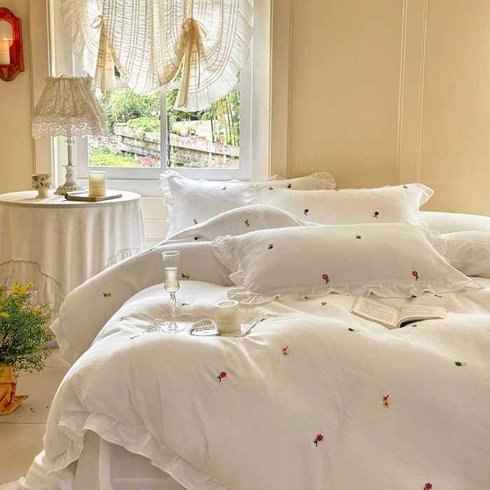 91家纺网 家纺一手货源 找家纺 木楌 2024全棉皱皱纱荷叶边刺绣工艺款四件套 乔伊斯花园