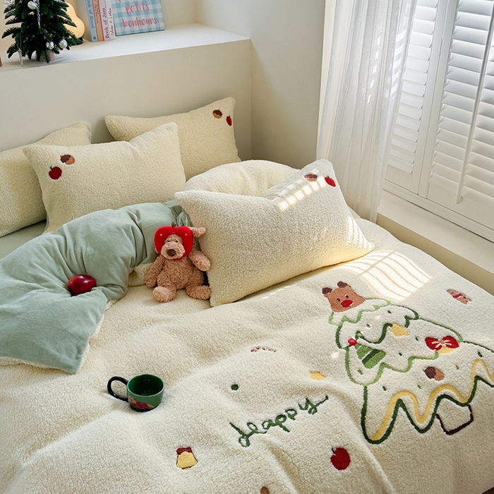 91家纺网 家纺一手货源 找家纺 蜜柚 2024新款高克重羊羔绒牛奶绒毛巾绣四件套 圣诞树