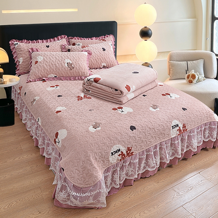 91家纺网 家纺一手货源 找家纺 2024新款亲肤牛奶绒夹棉床盖四件套 甜心