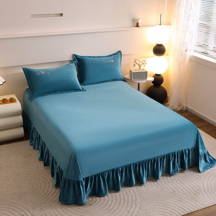 91家纺网 家纺一手货源 找家纺 2024新款母婴级花边床单款婴儿绒刺绣四件套 长相思-湖绿