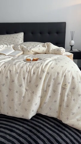 91家纺网 家纺一手货源 找家纺 汇庭 2024新品·雅棉春秋被系列--棚拍 萌象