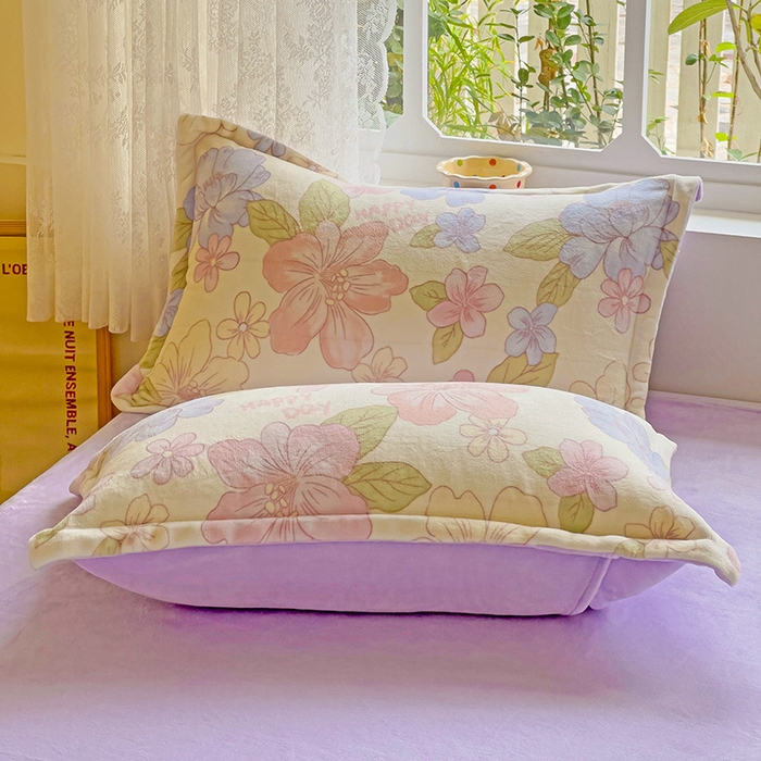 91家纺网 家纺一手货源 找家纺 卡普 2025新款牛奶绒印花单枕套 花开物语