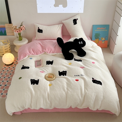 91家纺网 家纺一手货源 找家纺 （总）美乐迪家纺 2024新款高克重绵羊绒毛巾绣四件套