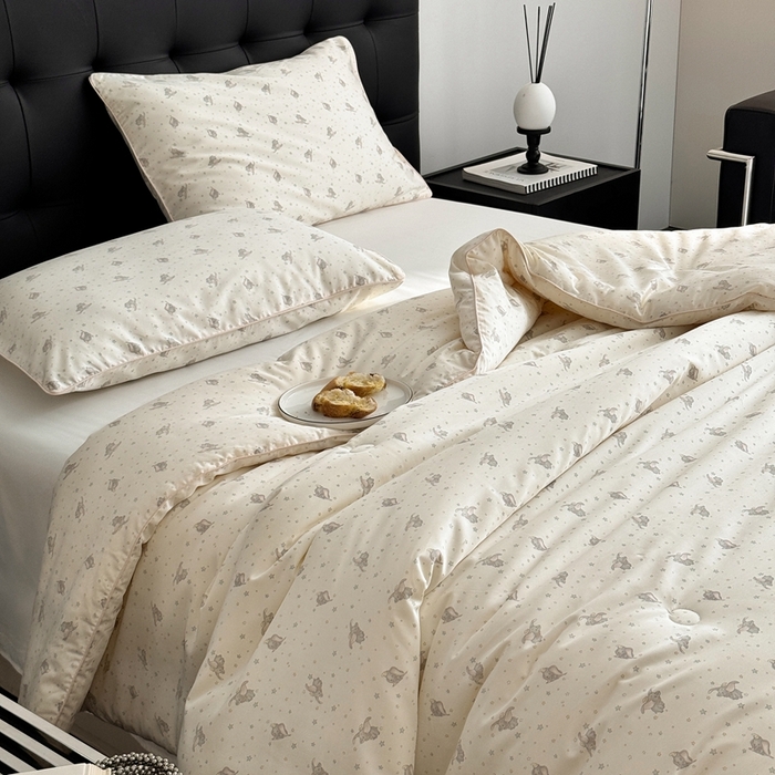 91家纺网 家纺一手货源 找家纺 汇庭 2024新品·雅棉春秋被系列--棚拍 萌象