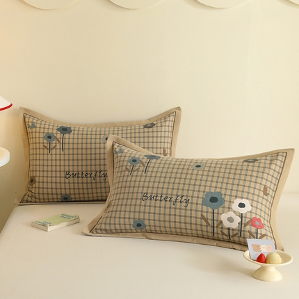 91家纺网 家纺一手货源 找家纺 悦然毛巾被 2024新款80支全棉6层纱色织提花枕套 好梦 窗花咖