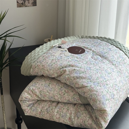 91家纺网 家纺一手货源 找家纺 （总）U被家纺 2025新款全棉皱皱纱布豆豆四季被