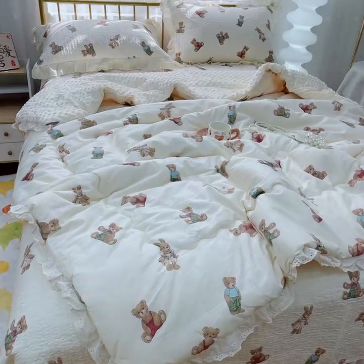 91家纺网 家纺一手货源 找家纺 暖居 2024暖居韩版纯棉豆豆被高温砂洗床盖四件套同款全棉被套 熊和兔