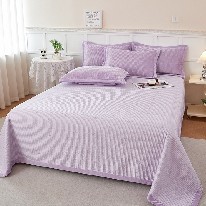 91家纺网 家纺一手货源 找家纺 莎果 2024新款天丝绒刺绣款床盖三件套 樱桃-紫