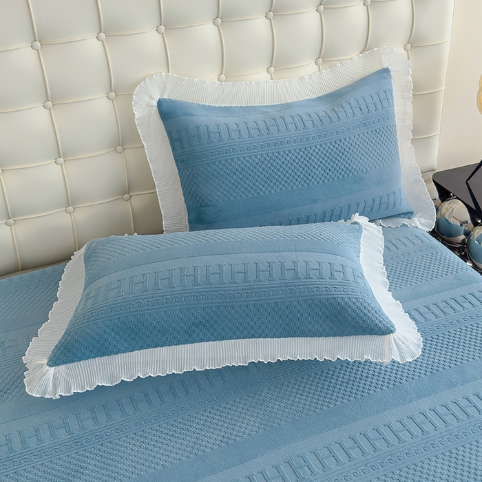 91家纺网 家纺一手货源 找家纺 冬然家纺 2024新款雕花绒床盖四件套 H-深海蓝