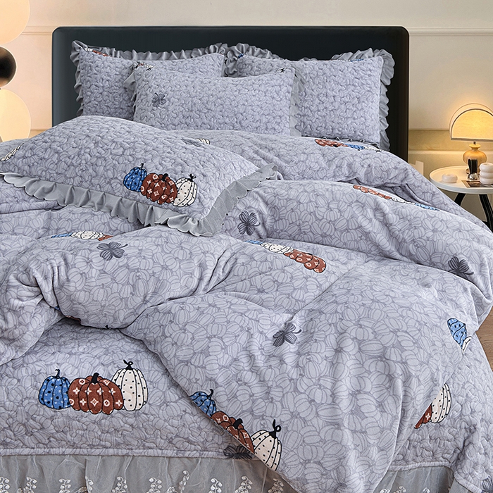 91家纺网 家纺一手货源 找家纺 2024新款亲肤牛奶绒夹棉床盖四件套 卓然