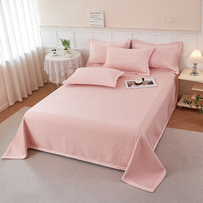 91家纺网 家纺一手货源 找家纺 （总）莎果 2024新款天丝绒刺绣款床盖三件套