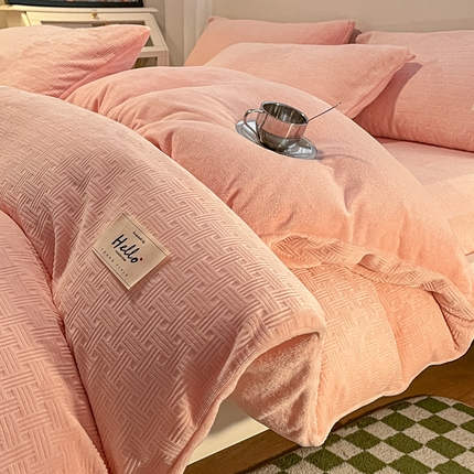 91家纺网 家纺一手货源 找家纺 （总）857家居 2024新款雕花绒四件套-云朵系列