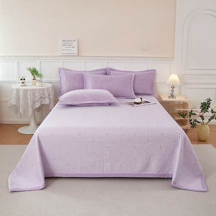 91家纺网 家纺一手货源 找家纺 莎果 2024新款天丝绒刺绣款床盖三件套 樱桃-紫