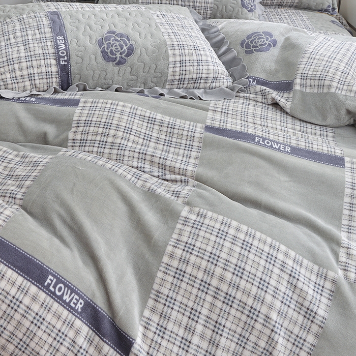 91家纺网 家纺一手货源 找家纺 2024新款亲肤牛奶绒夹棉床盖四件套 恋爱山茶