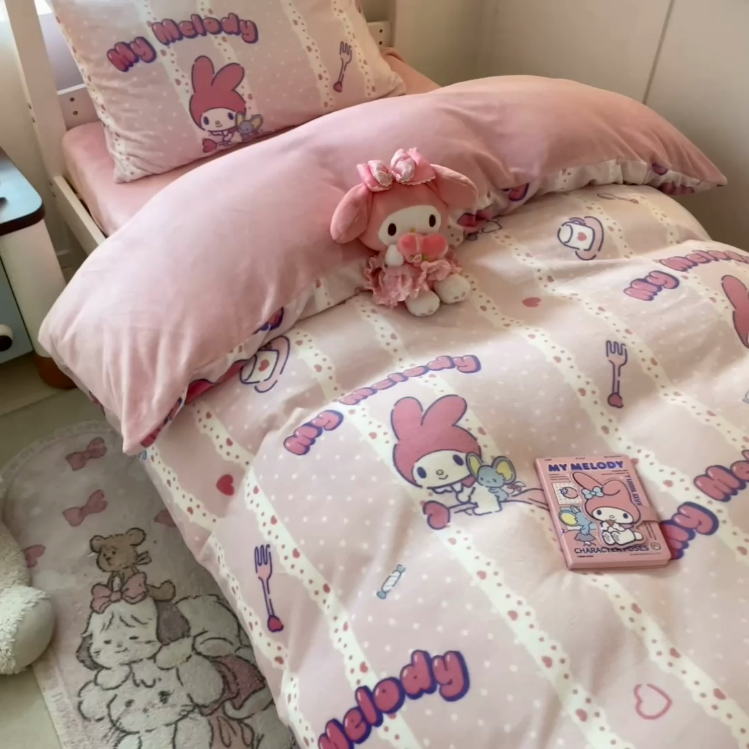 91家纺网 家纺一手货源 找家纺 星座 2025新款三丽鸥牛奶绒套件学生床 贪吃美乐蒂