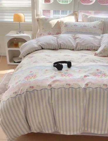 91家纺网 家纺一手货源 找家纺 暖芯优选 2025直播爆款全棉ins印花四件套纯棉床单床笠学生三件套9月上新 时光漫旅