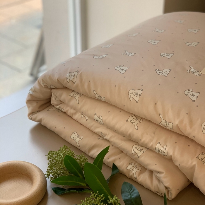 91家纺网 家纺一手货源 找家纺 汇庭 2024新品·雅棉春秋被系列--实拍图 调皮小兔