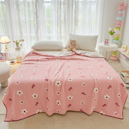 91家纺网 家纺一手货源 找家纺 恋佳2023新款云朵绒绣花毯毛毯花花世界