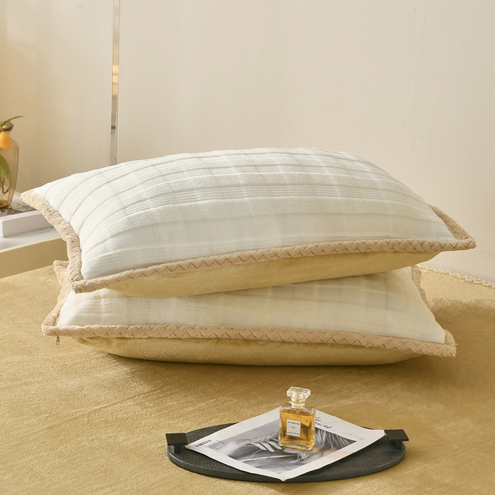 91家纺网 家纺一手货源 找家纺 满羽 2024新款雕花牛奶绒四件套 雅致格调-极白