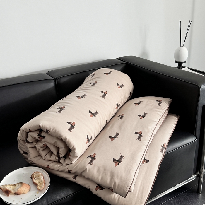 91家纺网 家纺一手货源 找家纺 （总）汇庭 2024新品·雅棉春秋被系列--棚拍