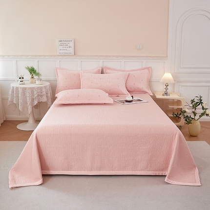 91家纺网 家纺一手货源 找家纺 莎果 2024新款天丝绒刺绣款床盖三件套 樱桃-粉