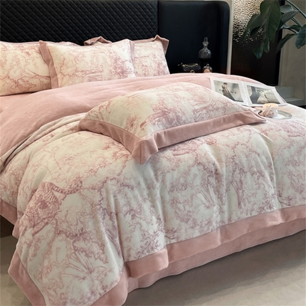 91家纺网 家纺一手货源 找家纺 （总）首尔家纺 2024新款牛奶绒轻奢宽边法式印花四件套