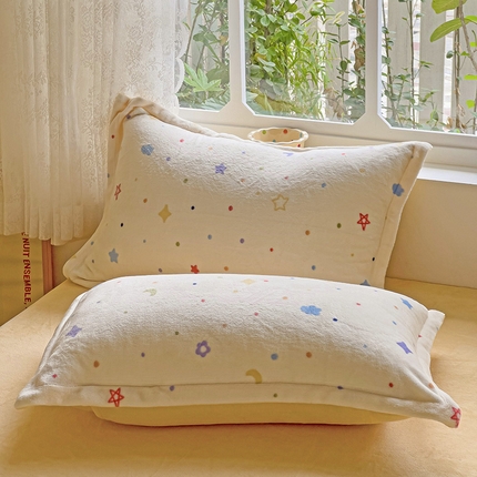 91家纺网 家纺一手货源 找家纺 （总）卡普二店 2024新款牛奶绒印花单枕套