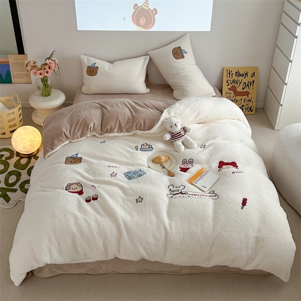 91家纺网 家纺一手货源 找家纺 （总）美乐迪家纺 2024新款高克重绵羊绒毛巾绣四件套