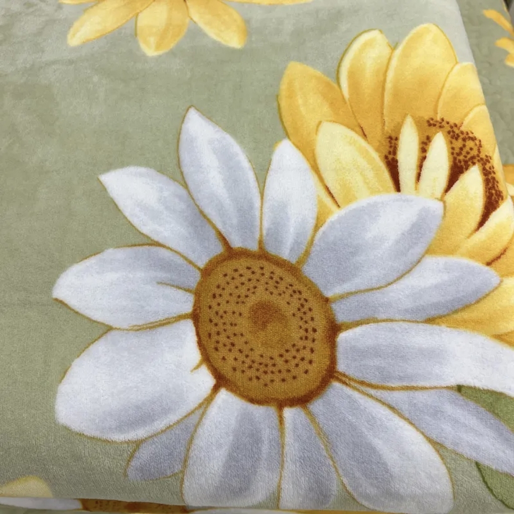 91家纺网 家纺一手货源 找家纺 2024新款亲肤牛奶绒夹棉床盖四件套 向日葵