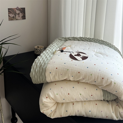 91家纺网 家纺一手货源 找家纺 （总）U被家纺 2025新款全棉皱皱纱布豆豆四季被