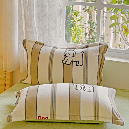 91家纺网 家纺一手货源 找家纺 （总）卡普二店 2024新款牛奶绒印花单枕套