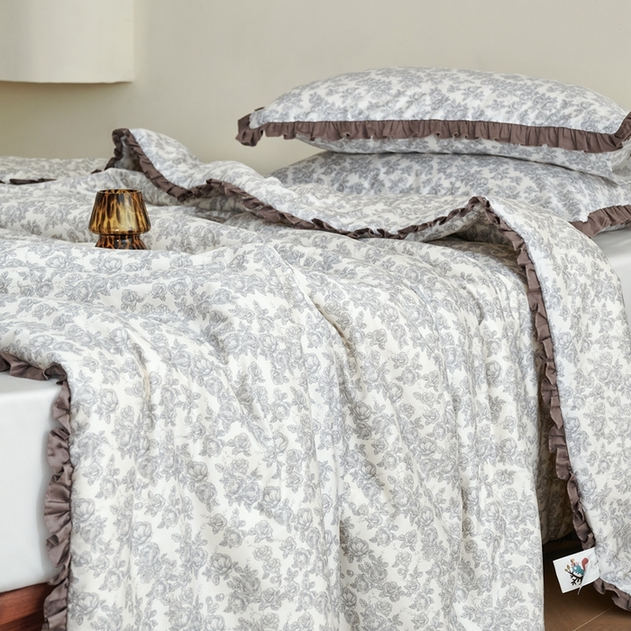 91家纺网 家纺一手货源 找家纺 汇庭 2024秋冬新款·铂金雅棉系列--棚拍 薇纳斯