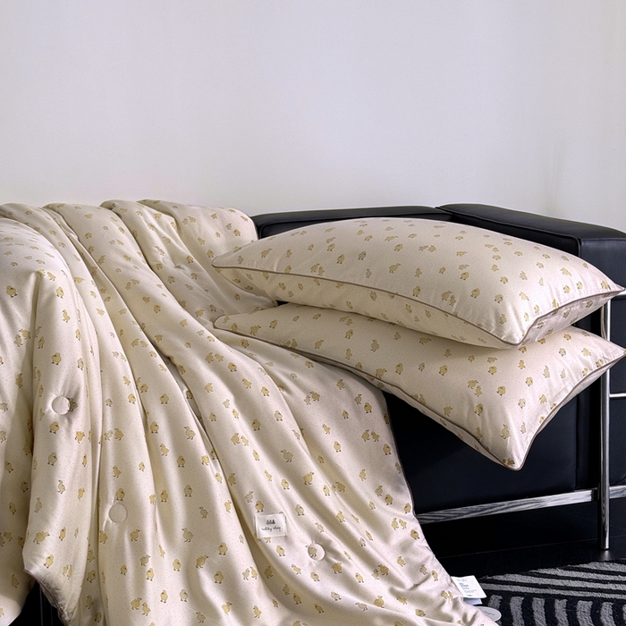 91家纺网 家纺一手货源 找家纺 汇庭 2024新品·雅棉春秋被系列--棚拍 墩墩鸭