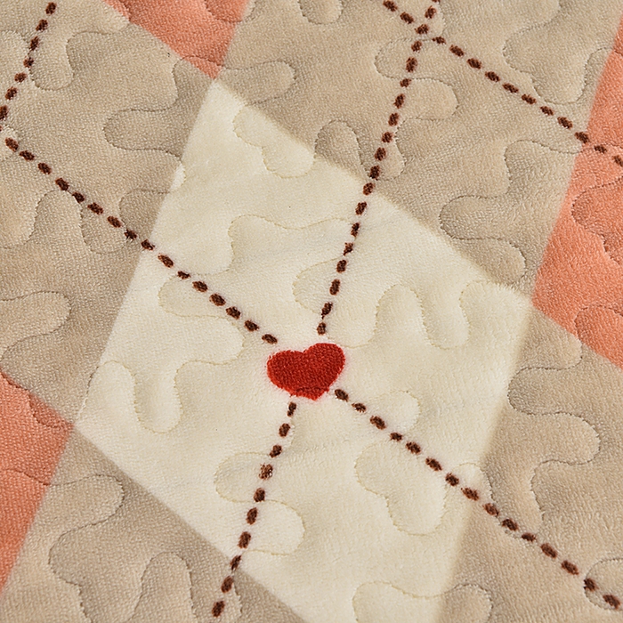 91家纺网 家纺一手货源 找家纺 2024新款亲肤牛奶绒夹棉床盖四件套 可颂