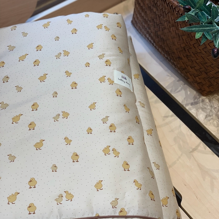 91家纺网 家纺一手货源 找家纺 汇庭 2024新品·雅棉春秋被系列--实拍图 墩墩鸭