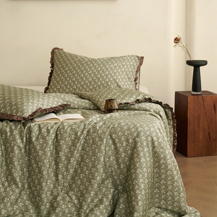 91家纺网 家纺一手货源 找家纺 汇庭 2024秋冬新款·铂金雅棉系列--棚拍 苏美尔绿