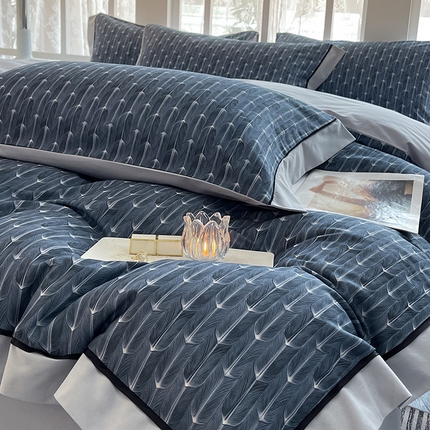 91家纺网 家纺一手货源 找家纺  秋冬季A类母婴级加厚保暖四件套全棉纯棉轻奢风数码印花宽边款新疆棉床上用品蓝苓