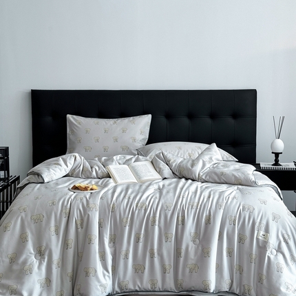 91家纺网 家纺一手货源 找家纺 汇庭 2024新品·雅棉春秋被系列--棚拍 多多象灰