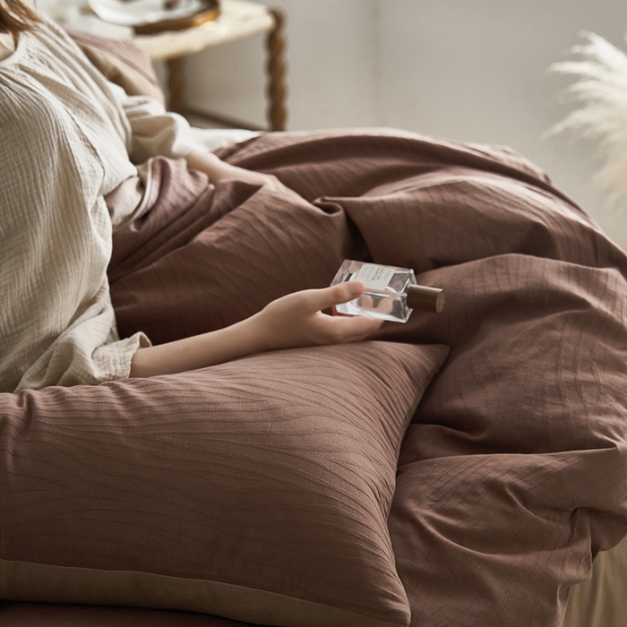 91家纺网 家纺一手货源 找家纺 2024新款全棉色织提花磨毛欧佩斯四件套-场景一 欧佩斯-棕榈