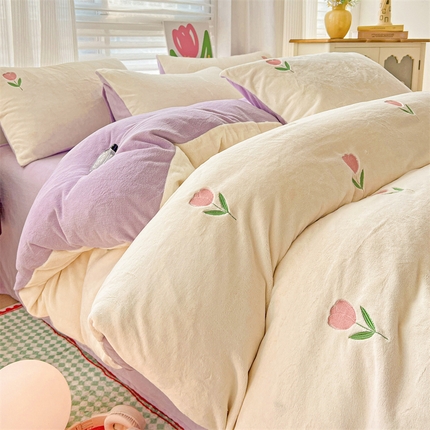 91家纺网 家纺一手货源 找家纺 （总）灰鲸 2025新款牛奶绒郁金香蝴蝶结满绣套四件套