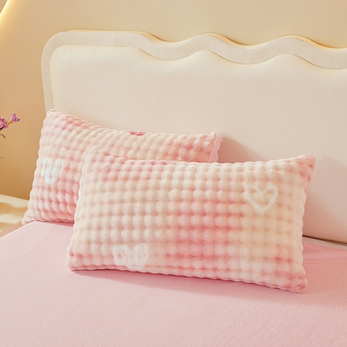 91家纺网 家纺一手货源 找家纺 巧格家纺 2025新款A类加厚泡泡牛奶绒印花工艺立体泡泡四件套（买家秀联系商家） 梦幻空间