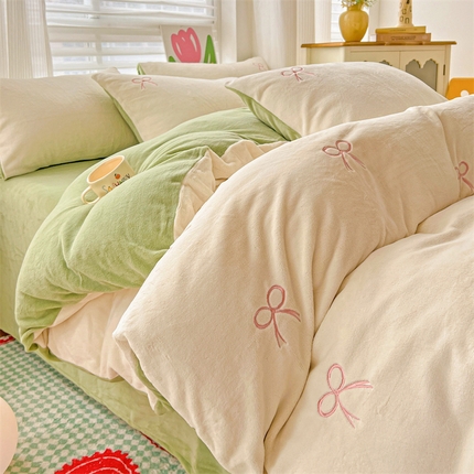 91家纺网 家纺一手货源 找家纺 （总）灰鲸 2025新款牛奶绒郁金香蝴蝶结满绣套四件套