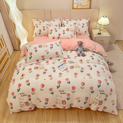 卡普二店 2024新款牛奶绒印花四件套 幸运兔