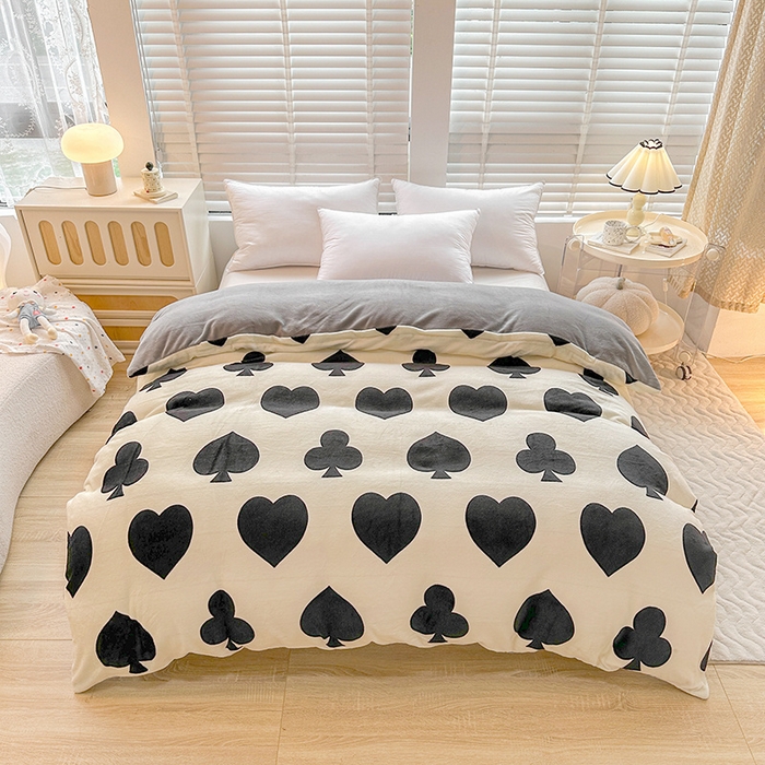 91家纺网 家纺一手货源 找家纺 卡普二店 2024新款牛奶绒印花四件套 慕斯