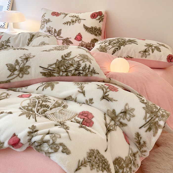 91家纺网 家纺一手货源 找家纺 安哆啦家纺 2024新款ins风高克重兔毛绒四件套 彼岸花开