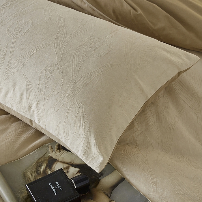 91家纺网 家纺一手货源 找家纺 2024新款全棉色织提花磨毛欧佩斯四件套-场景二 欧佩斯-抹茶