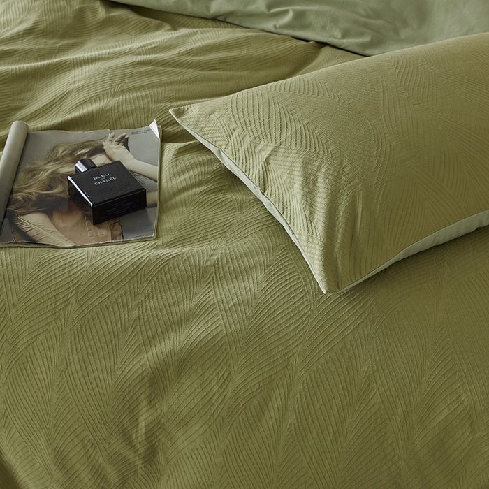 91家纺网 家纺一手货源 找家纺 2024新款全棉色织提花磨毛欧佩斯四件套-场景二 欧佩斯-松茶