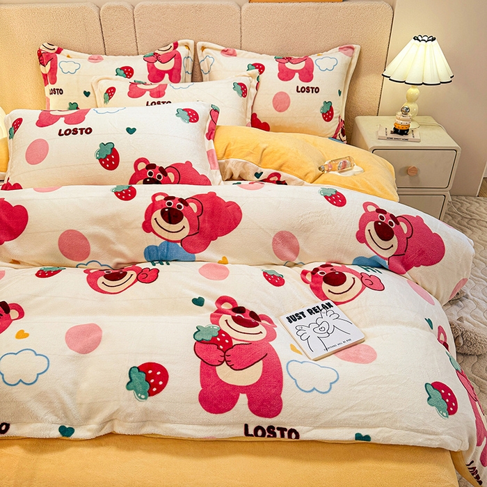 91家纺网 家纺一手货源 找家纺 卡普二店 2024新款牛奶绒印花单被套 萌趣熊宝