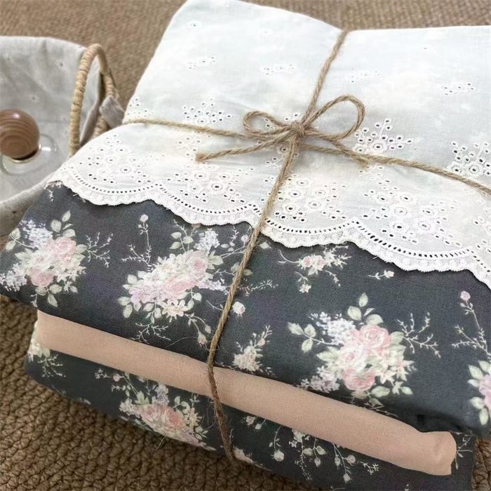 91家纺网 家纺一手货源 找家纺 2024新款全棉印花双层纱四件套--蕾丝花边款繁花