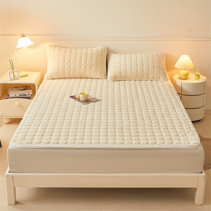 予梦家纺 2024新款纯色牛奶绒夹棉床褥床护垫-莫甘娜 莫甘娜-米黄